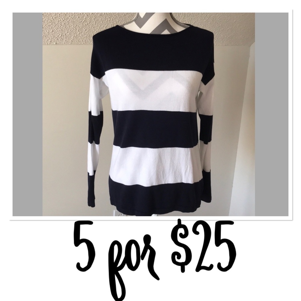 🚨CLOSET CLOSING🚨 Chaps Navy/White Striped Boat Neck Sweater